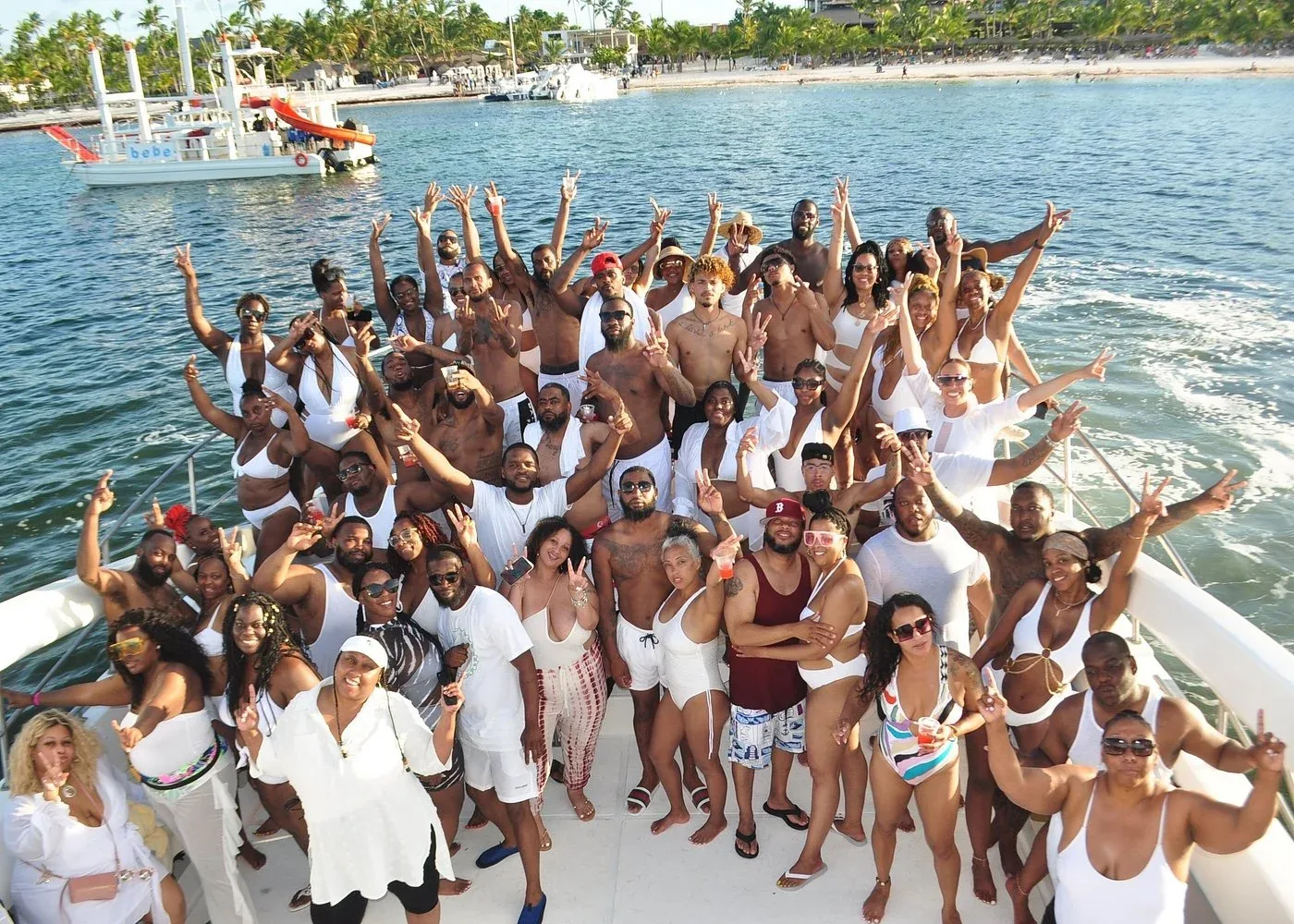 Sosúa Party Boat: Snorkeling & Open Bar